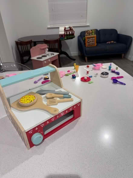 Photo of free Toddler’s toys (Windsor SL45GX) #3