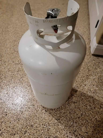 Photo of free 30 LB Propane Tanks (New Braunfels, TX) #4