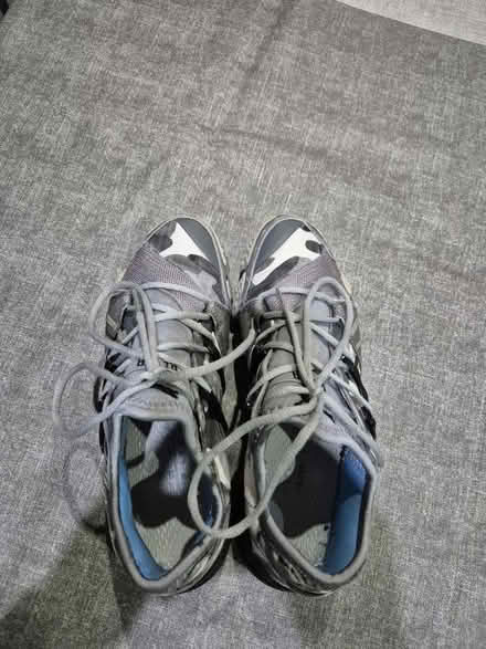Photo of free Trainers (UB6) #2