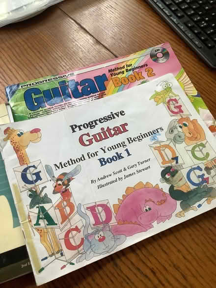 Photo of free Guitar books (Caton LA2) #1