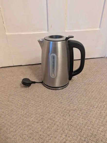 Photo of free Stainless Steel Kettle (Leighton Buzzard centre) #1