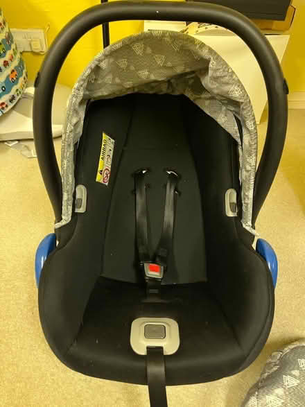 Photo of free Car seat (Prestonfield EH16) #1