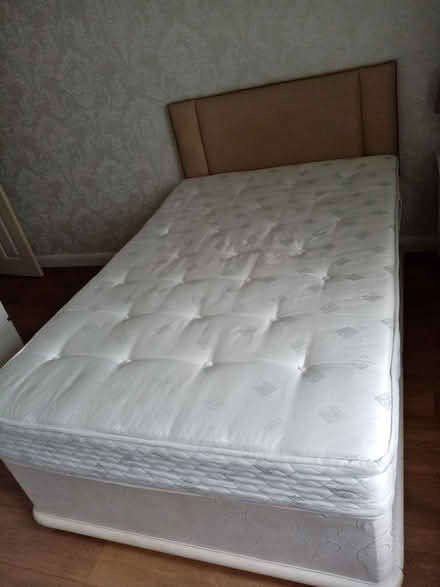 Photo of free Small double 3/4 divan + mattress (WA5) #1
