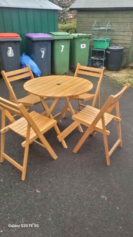 Photo of free 4 chairs & table (Trench TF2) #1