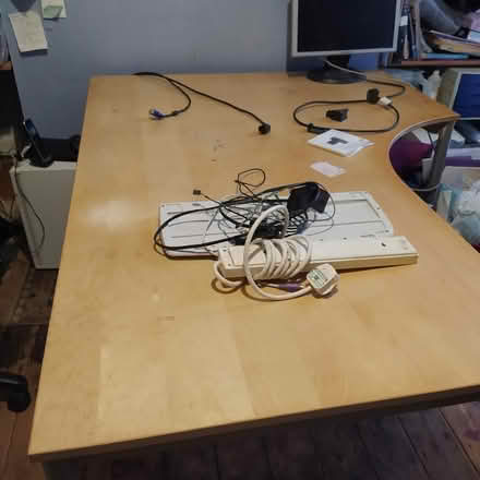 Photo of free Large office desk (Gillingham ME7) #1