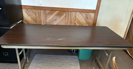 Photo of free table for activities (N Waltham near Trapelo Road) #1