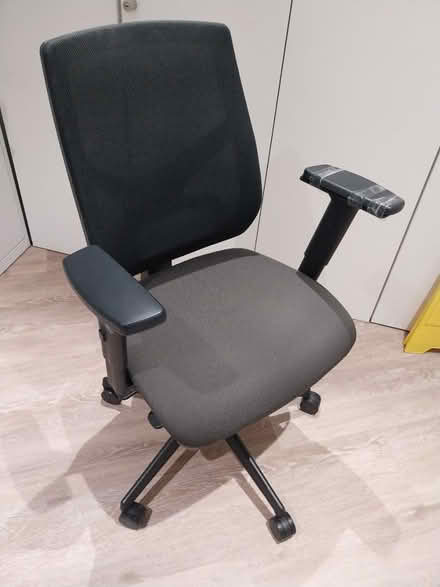 Photo of free Office swivel chair (Hemel-hempstead HP2) #1