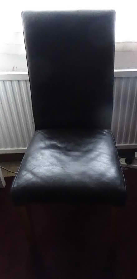 Photo of free Cushioned Dining Chair Leather Look (S8 Lowedges) #1