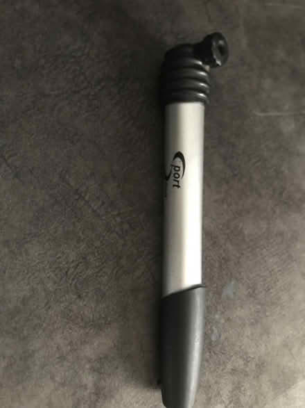 Photo of free Bicycle Hand Pump (Surbiton KT6) #1