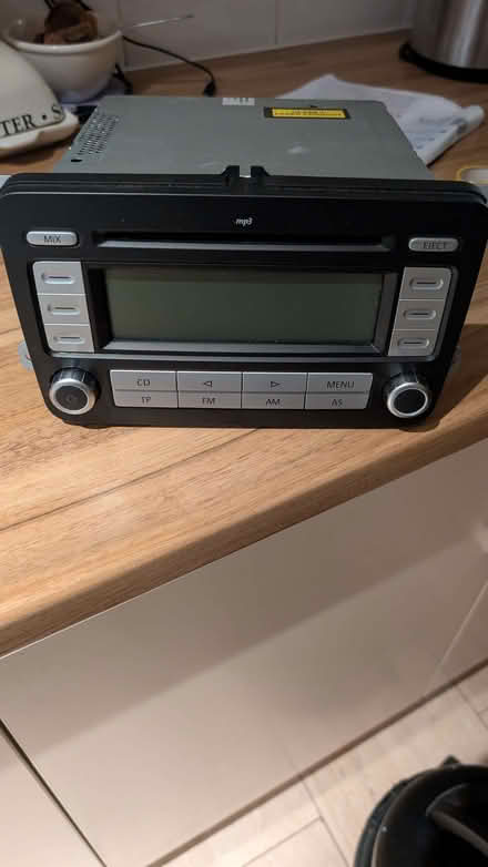 Photo of free Volkswagen car radio stereo cd player (Robinswood GL4) #1