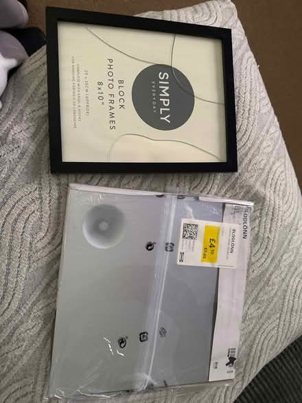 Photo of free Frame and mirror tile (RG30, Reading West) #1