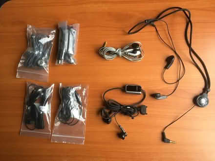 Photo of free 7 sets Wired Earphones (Upper Wortley, LEEDS LS12) #2
