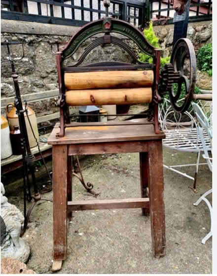 Photo of mangle / clothes wringer in working order (Selly Park B5) #1
