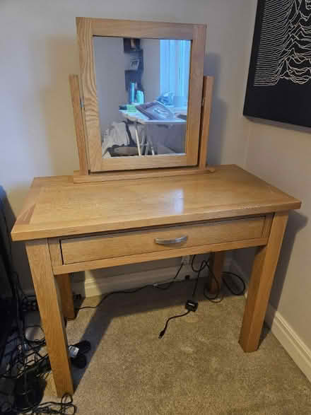 Photo of free Dressing table and mirror (FY3 blackpool) #1