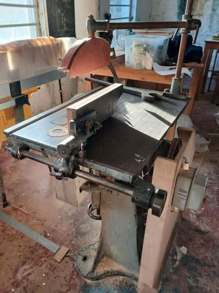 Photo of free Heavy duty bench/rip saw (Bulk LA1) #3