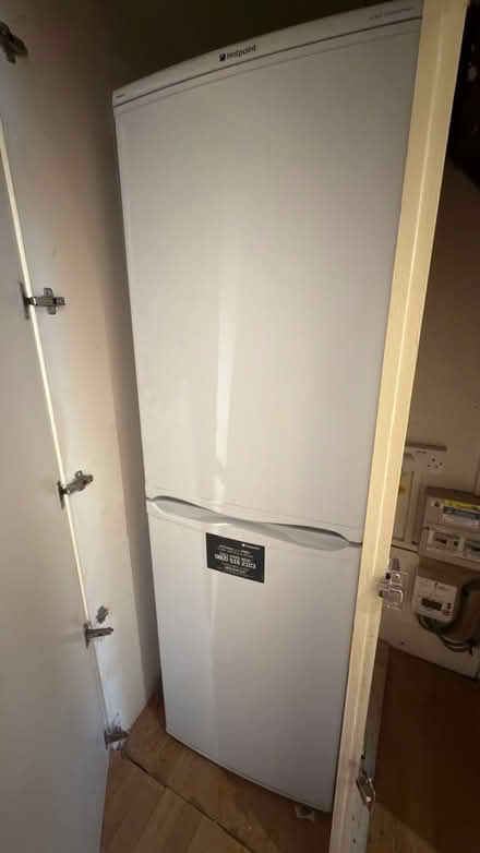 Photo of free Fridge (Southfields SW18) #1