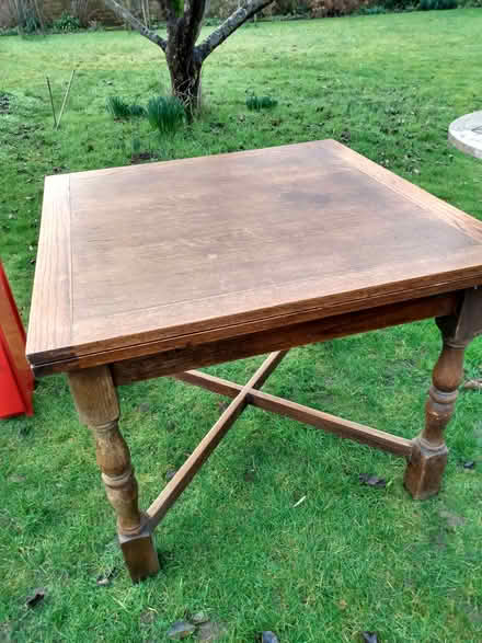 Photo of free Old oak table (Kidlington OX5) #1