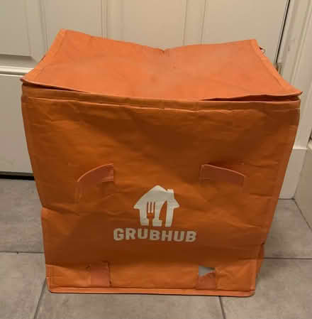 Photo of free GrubHub insulated delivery bag (Union Square/Prospect Hill) #1