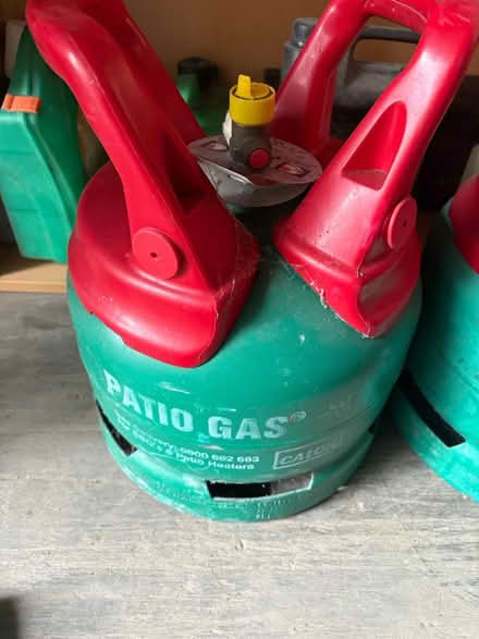 Photo of free gas bottles (Wallasey) #2