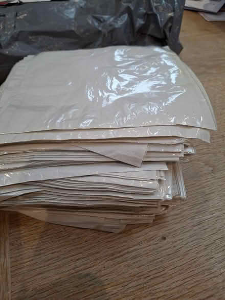 Photo of free Cellophane and paper food bags (Southborough TN4) #1