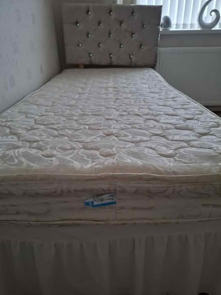 Photo of free Single bed with head board (CH49) #4