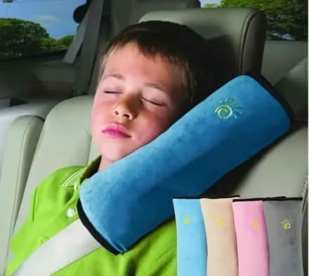 Photo of free Grey sun-appliqued seatbelt cushion (Hemel Hempstead HP2) #3