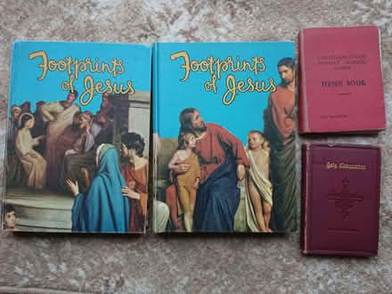 Photo of free Collection of Bibles and religious books (Olton B92) #2