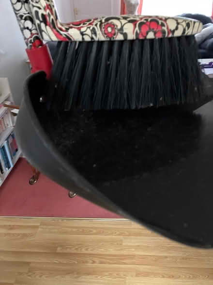 Photo of free Dust Pan and Brush (Bilton HG1) #2