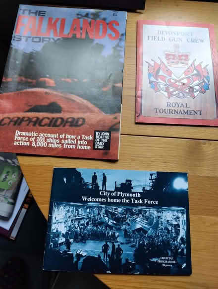 Photo of free Falklands war magazines (Broomhill S10) #4