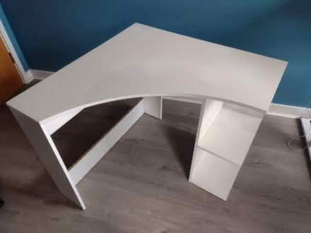 Photo of free WFH Table (Rotherham S60) #1