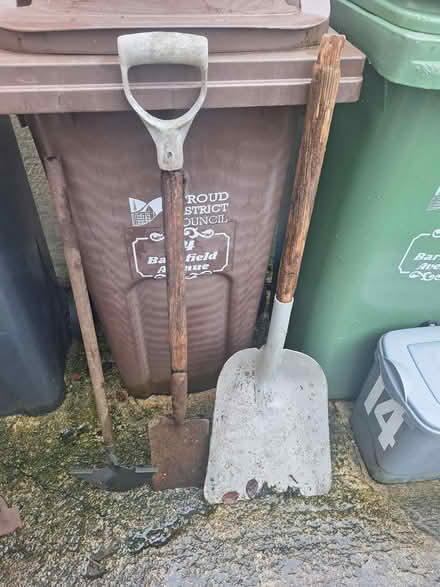 Photo of free Old garden tools (Forestgreen) #1