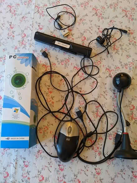 Photo of free PC cameras and other bits (Throop) #1