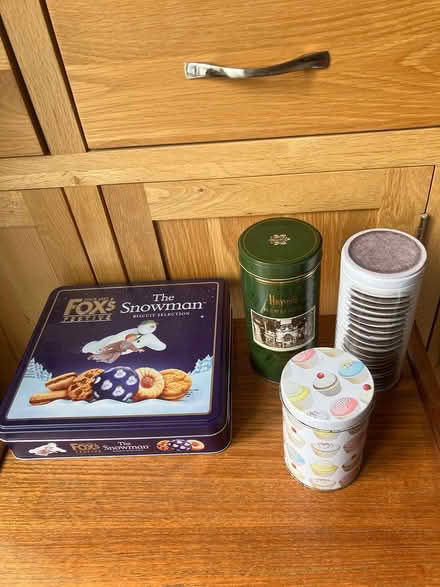 Photo of free Decorative tins anyone? (Sidcup/New Eltham DA15) #1