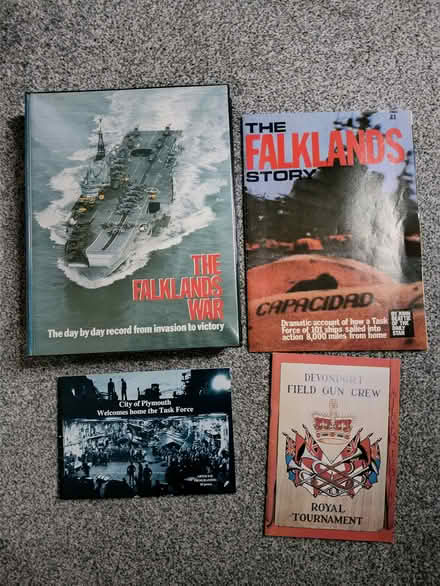 Photo of free Falklands war magazines (Broomhill S10) #1