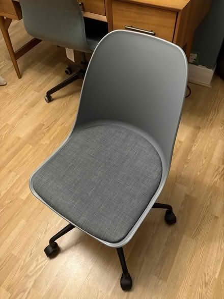 Photo of free Grey Swivel office Chair (Islington Angel N1) #1