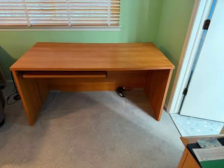 Photo of free Home office desk (West Bloomfield) #3