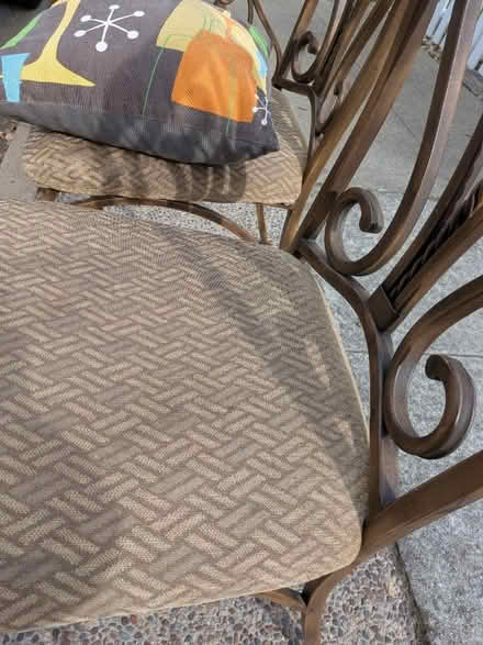 Photo of free Kitchen Table and Chairs (4) (Mount Carmel) #2