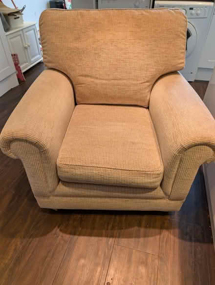 Photo of free Armchair (LL30 3hd) #1