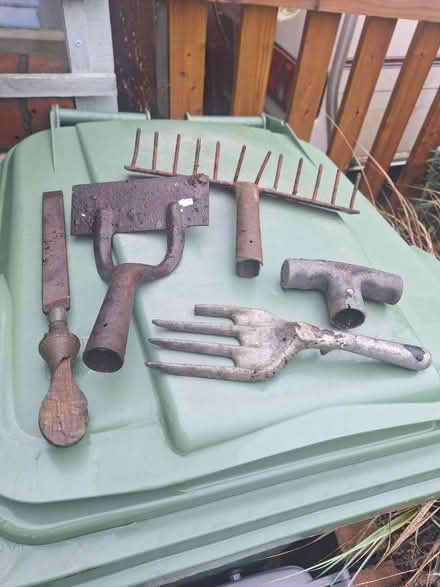 Photo of free Old garden tools (Forestgreen) #2
