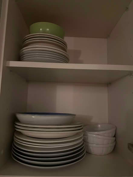 Photo of free Plates and bowls (SE1) #1