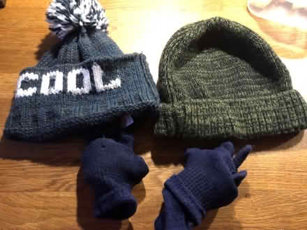 Photo of free Children’s hats and gloves (Maidstone (Barming)) #1