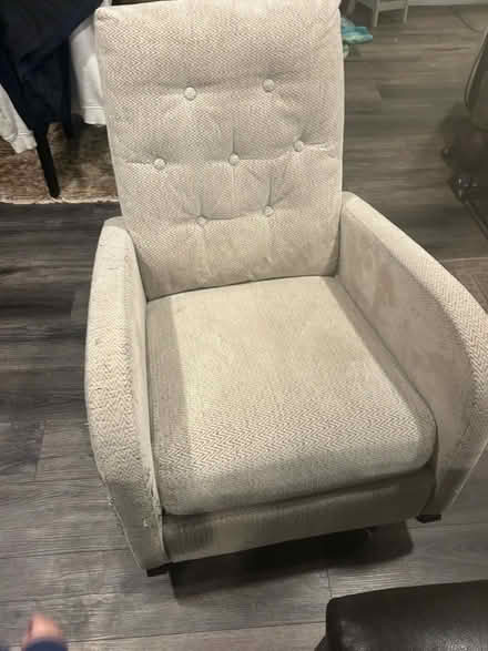 Photo of free Rocking chair (Shoreline/edmonds) #1