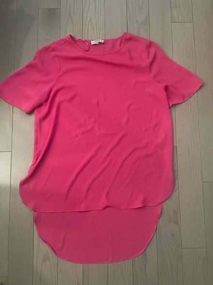Photo of free Women’s sz 8 short sleeve thin top (Kennedy/16th in Markham) #1