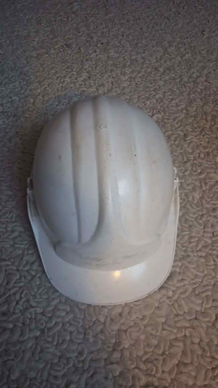 Photo of free Hard Hat (BD18) #1