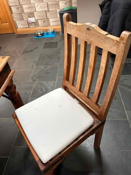 Photo of free Dining table and 4 chairs (Grayshott GU27) #4