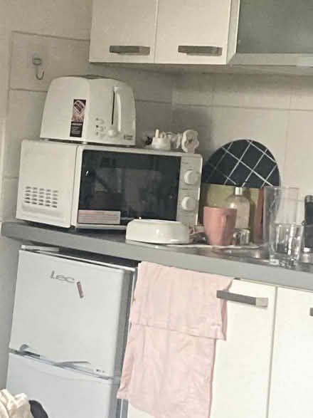 Photo of free Microwave and toaster (Lower Clapton E5) #1