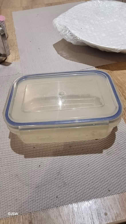 Photo of free Food container with lid (Colindale NW9) #1