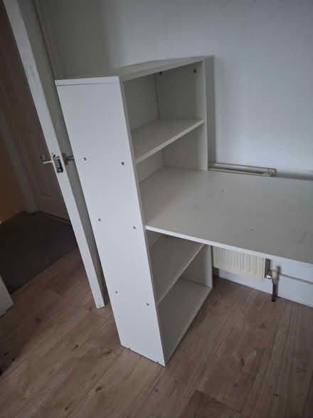 Photo of free White desk (DA11) #2