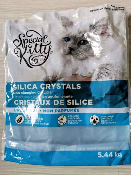 Photo of free VERY Sturdy Plastic Zipper Bags (6) (Dow’s Lake) #1