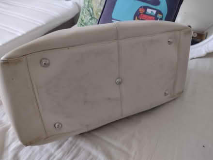 Photo of free M&S weekend bag (Addiscombe CR0) #4